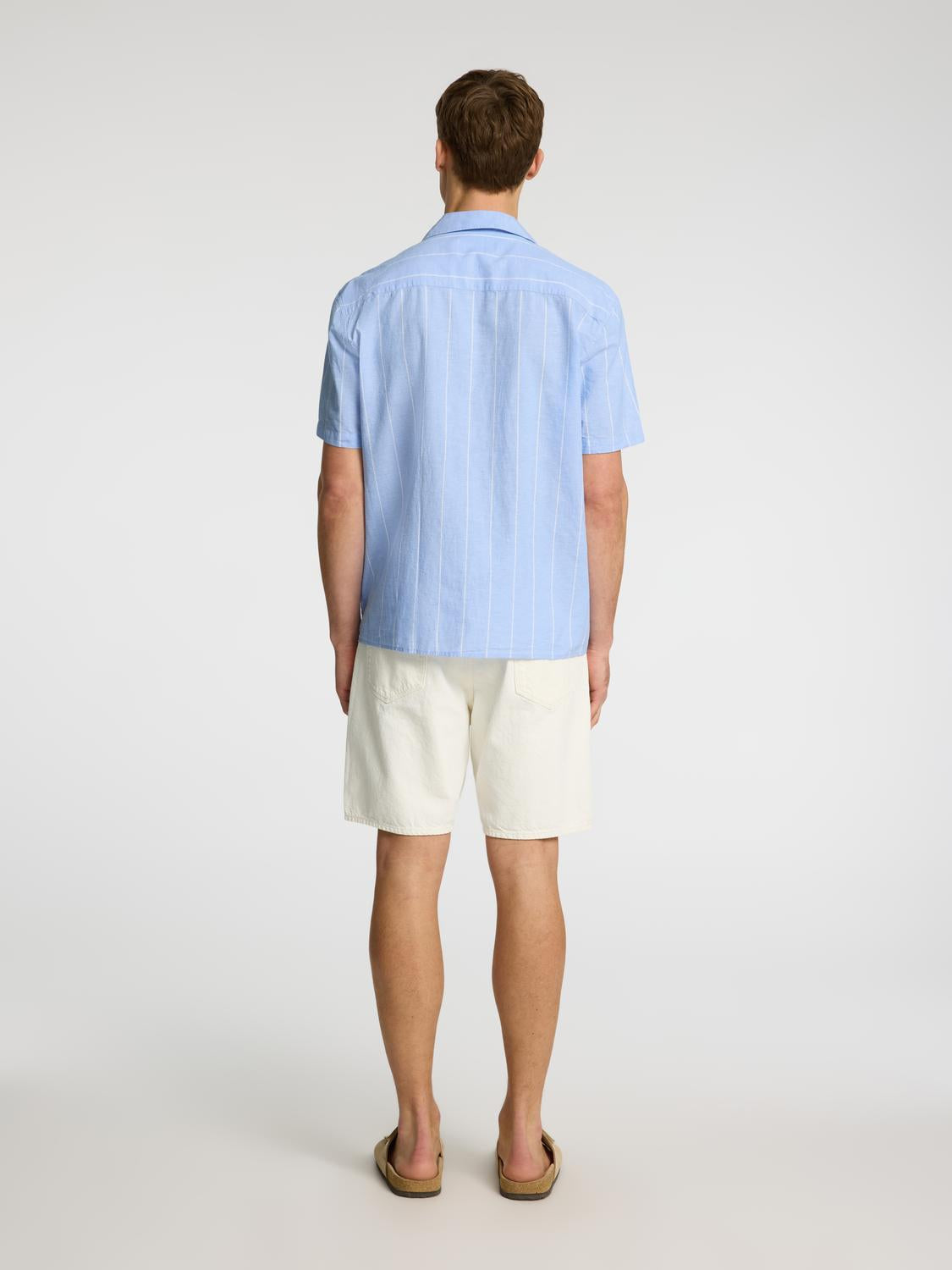 model_shot-back