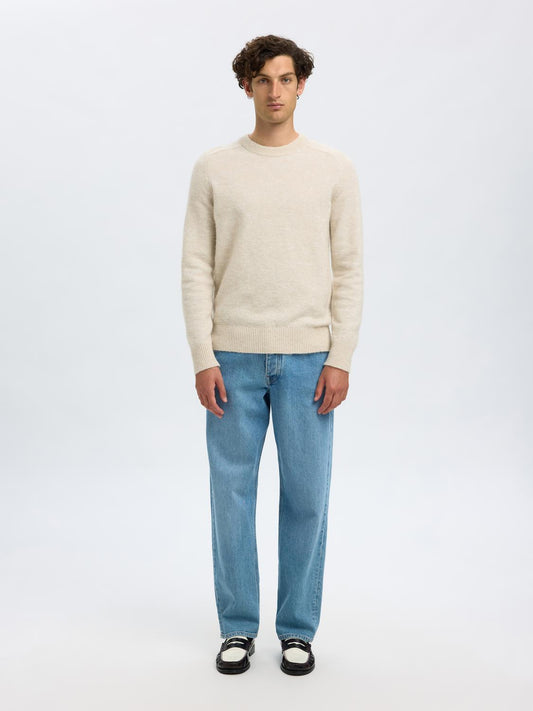 model_shot-front_full