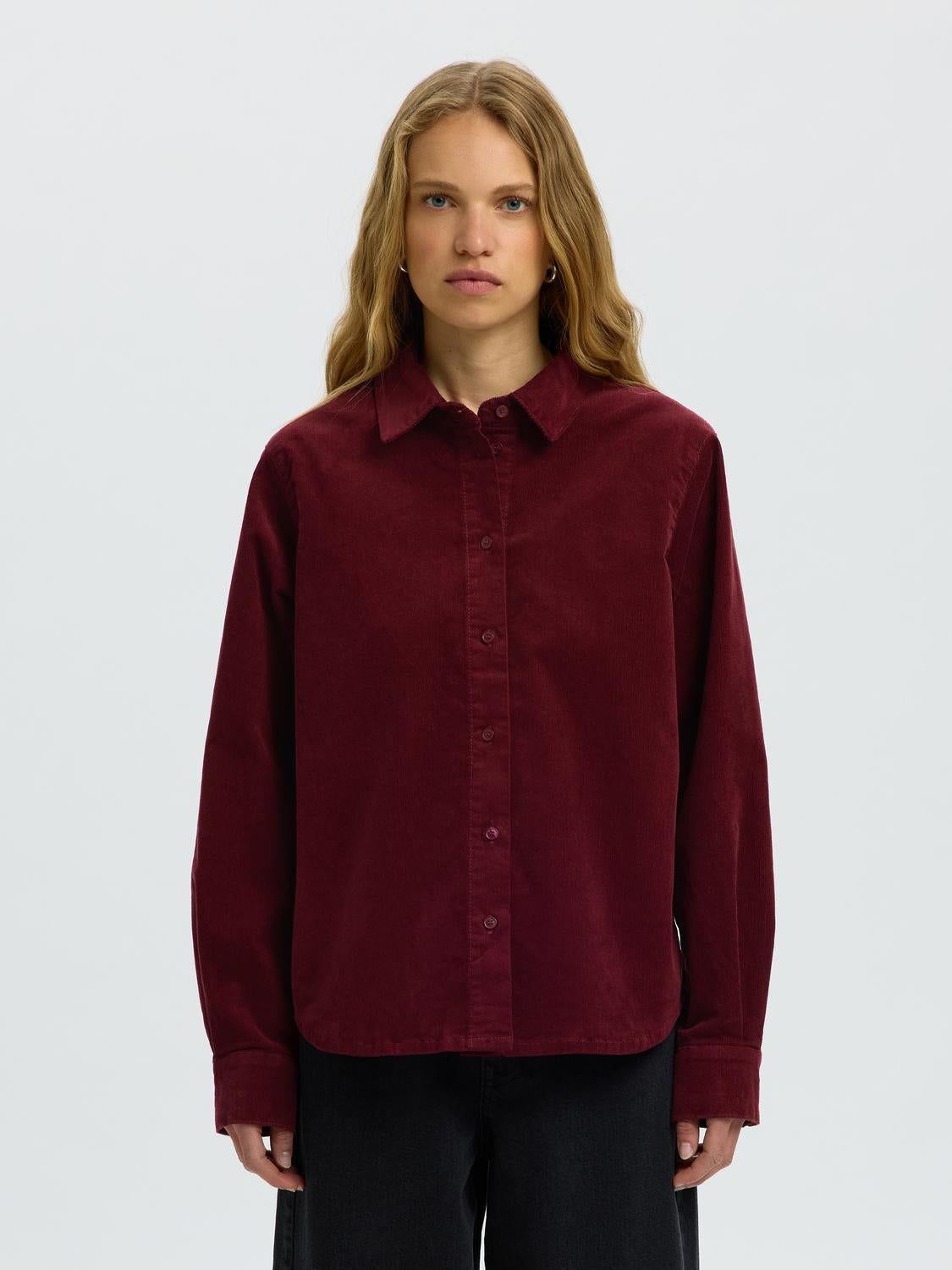 model_shot-front