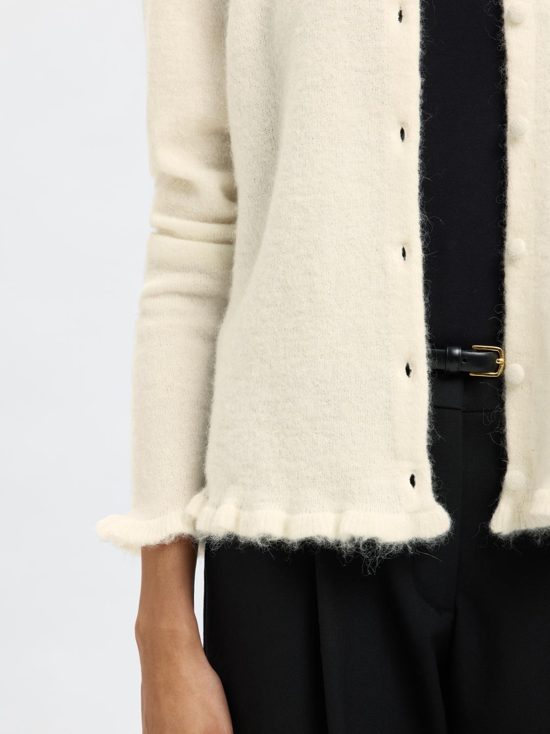 model_shot-detail