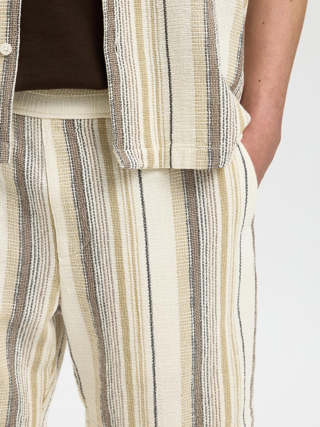 model_shot-detail
