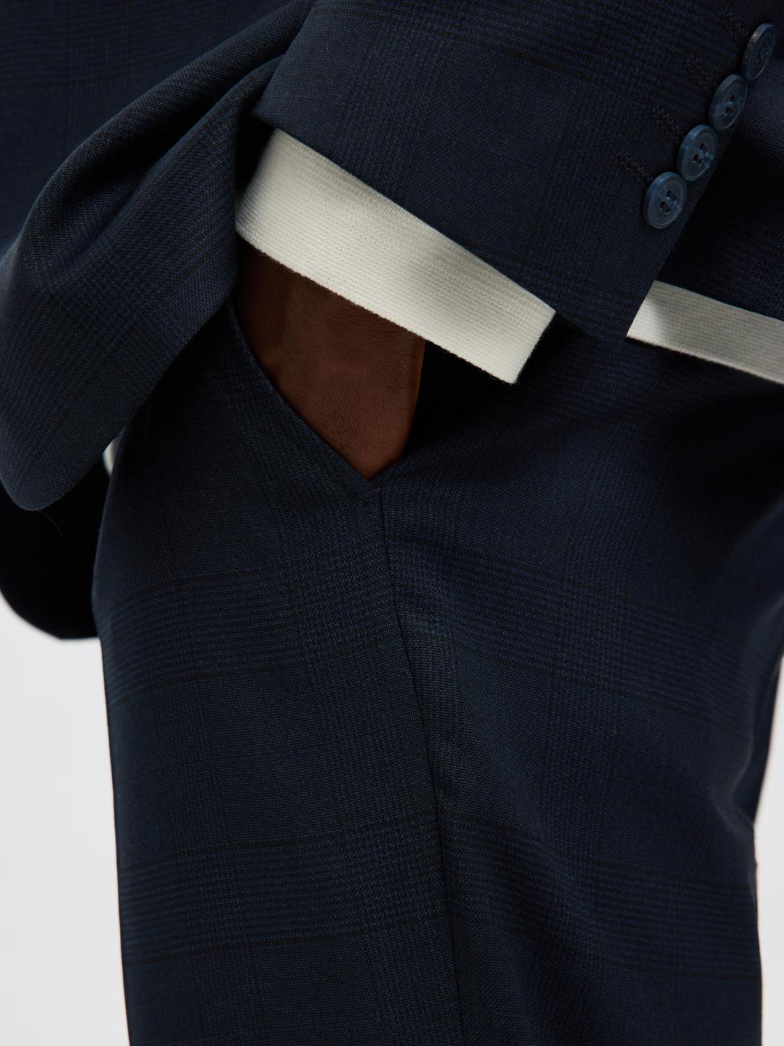 model_shot-detail