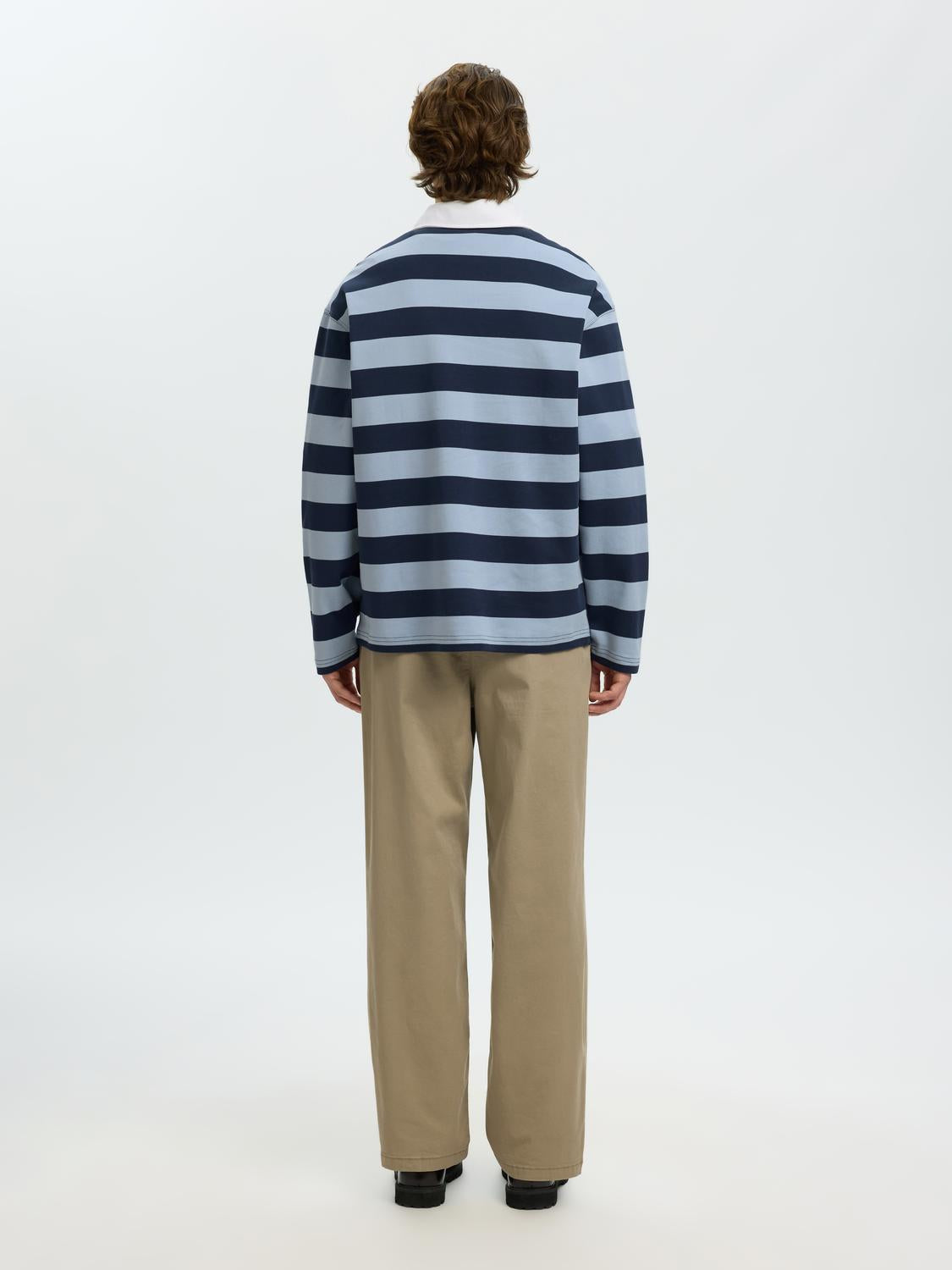 model_shot-back