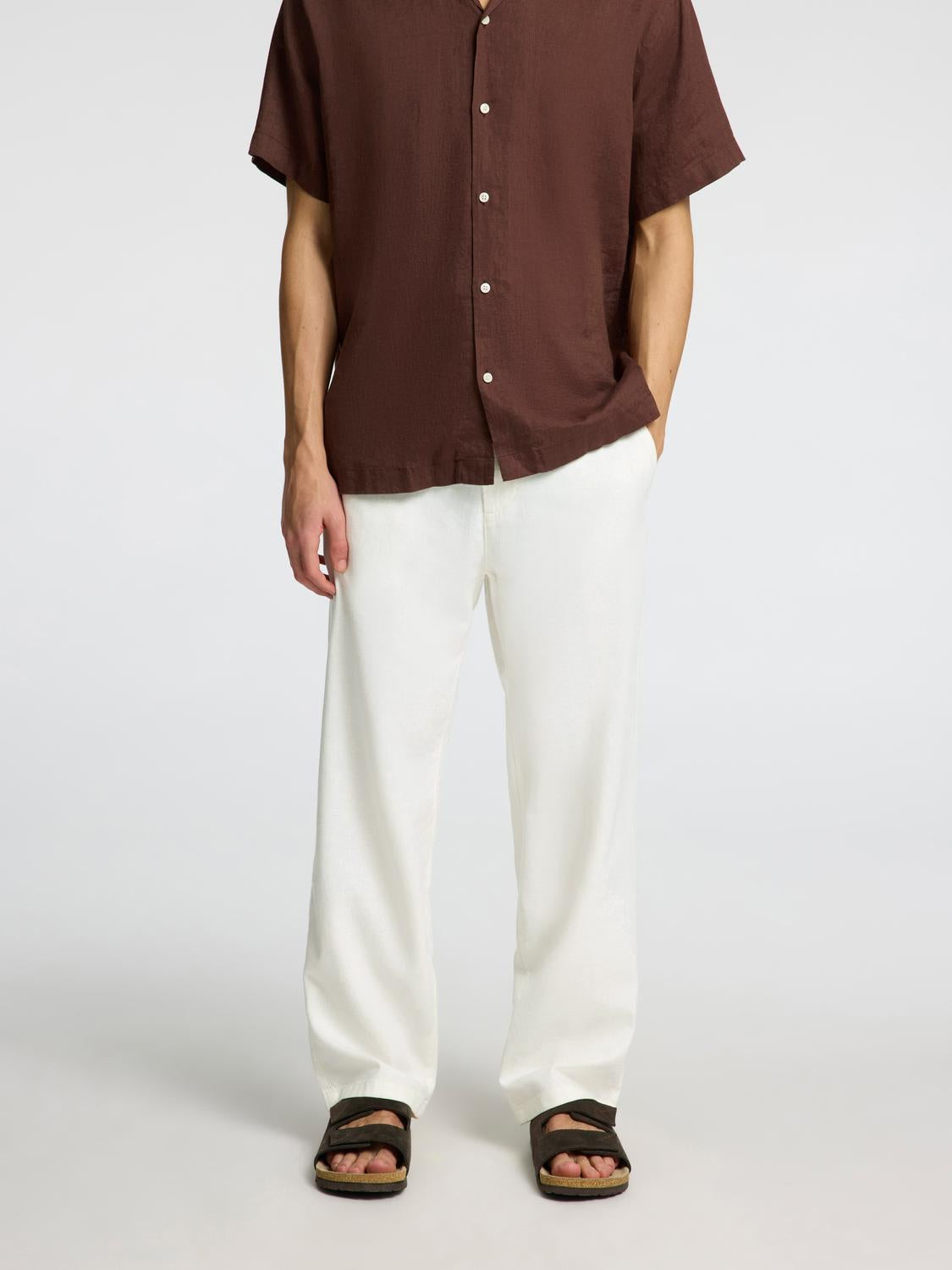 model_shot-front