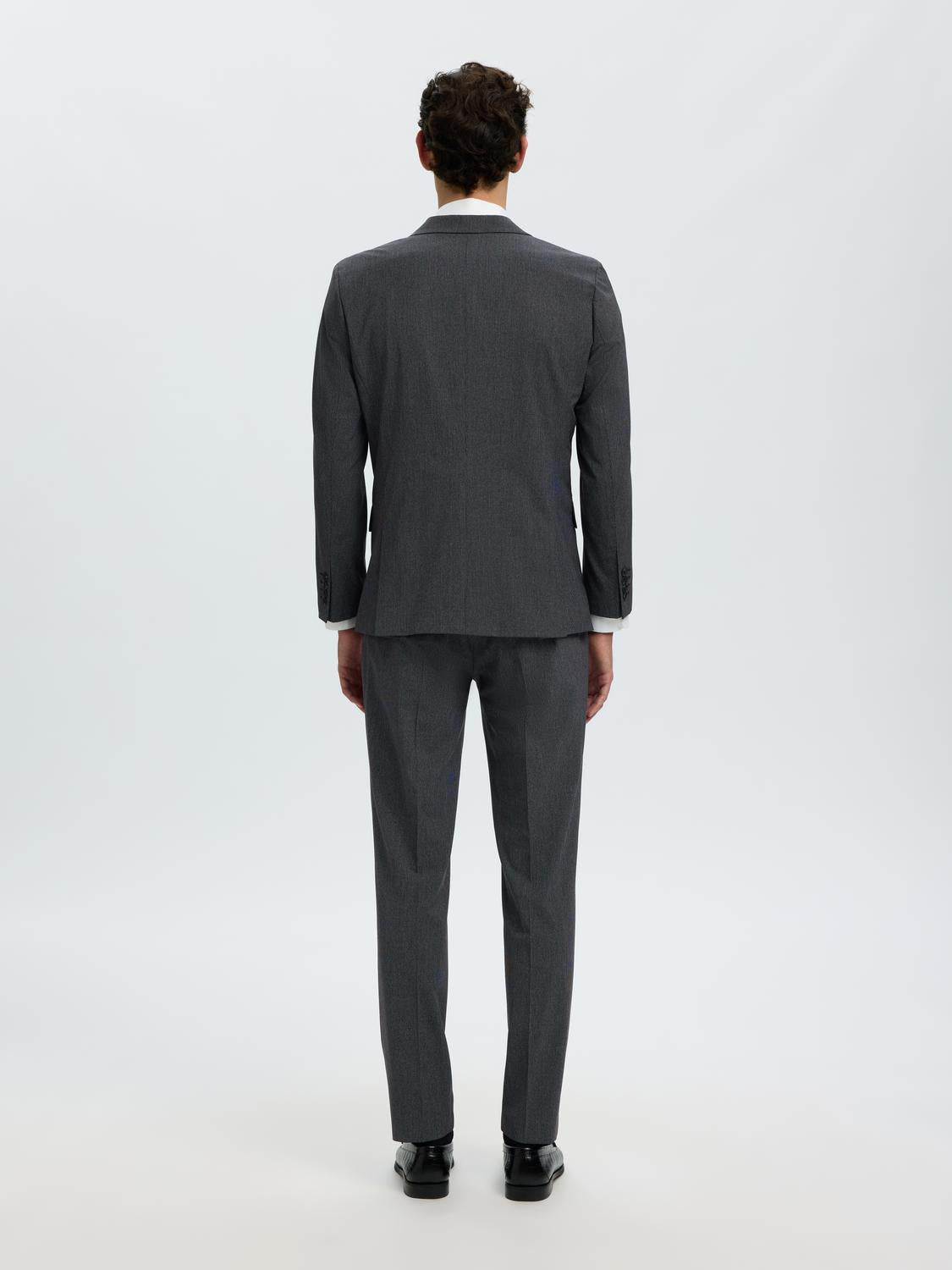 model_shot-back