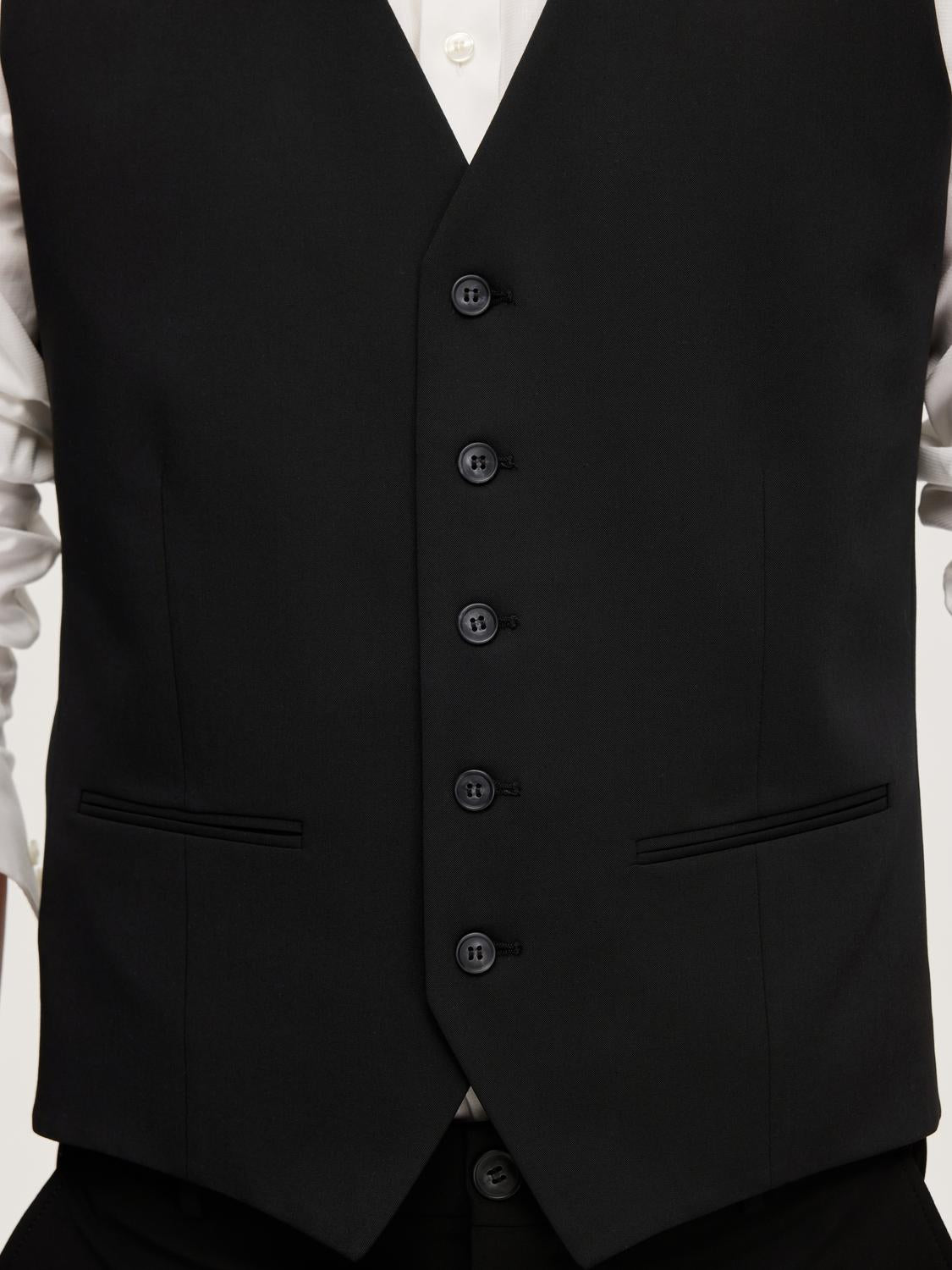 model_shot-detail
