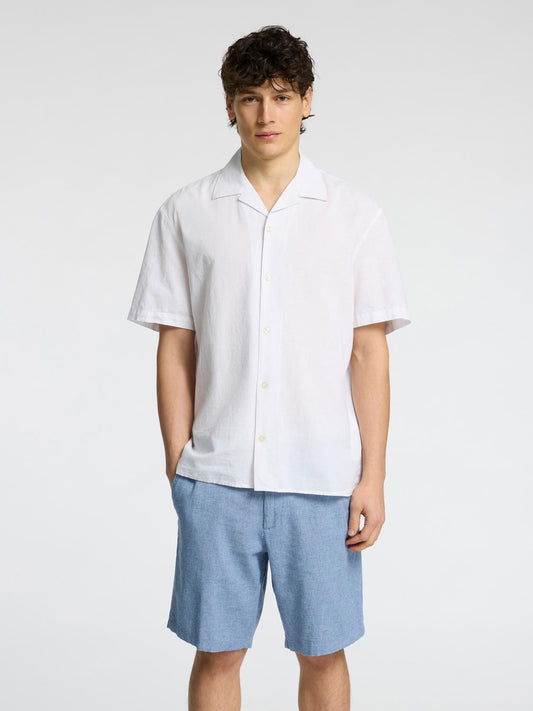 model_shot-front