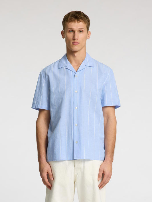 model_shot-front