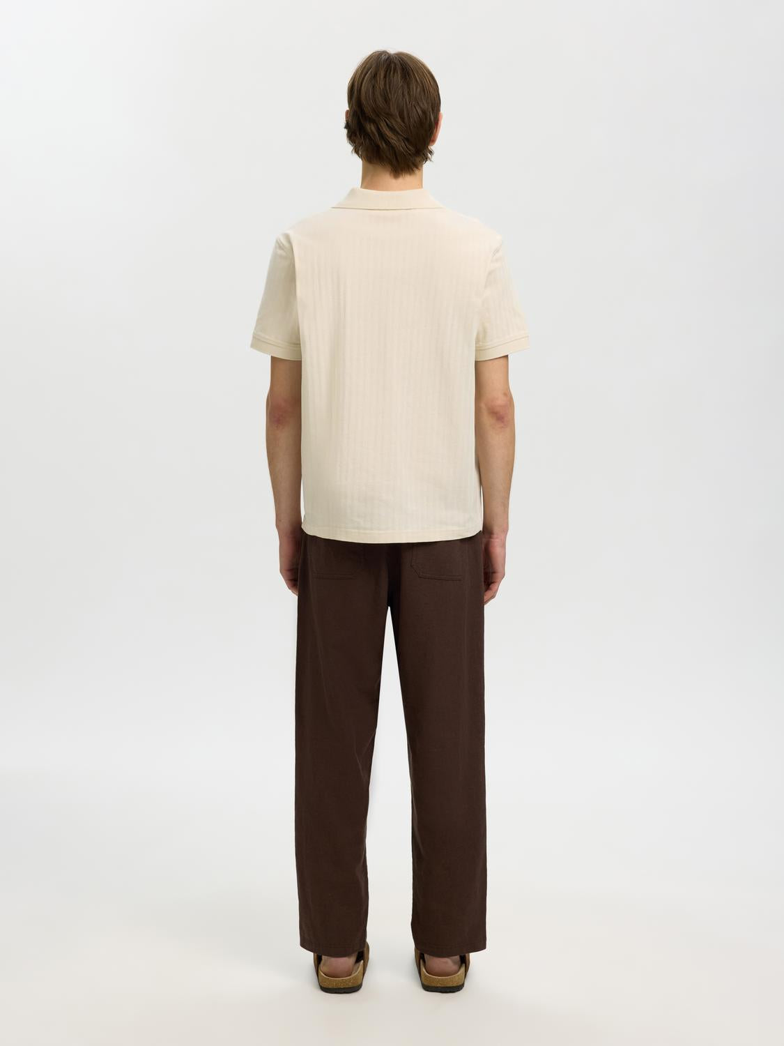 model_shot-back