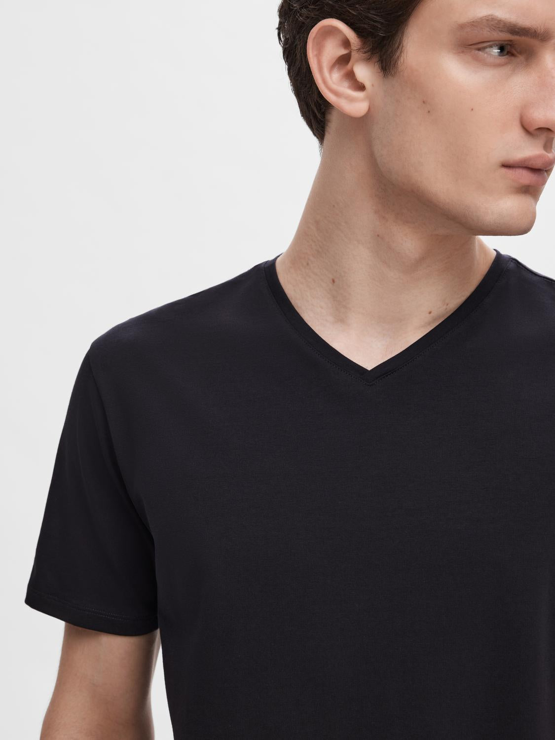 model_shot-detail