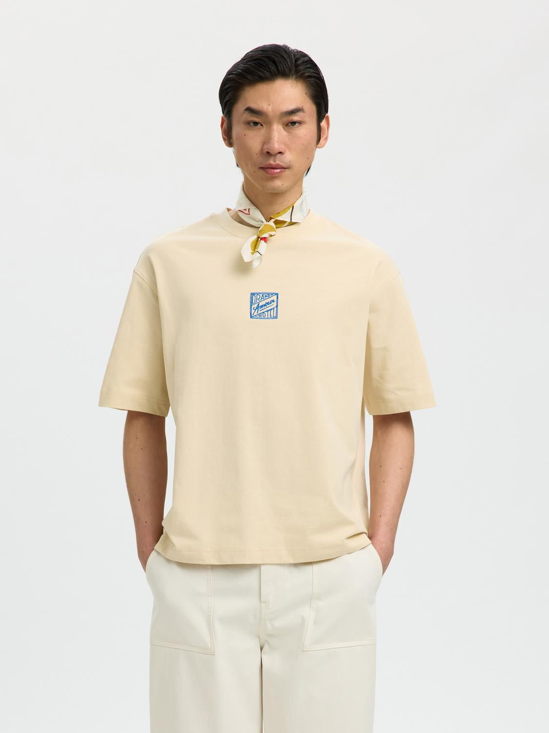 model_shot-front