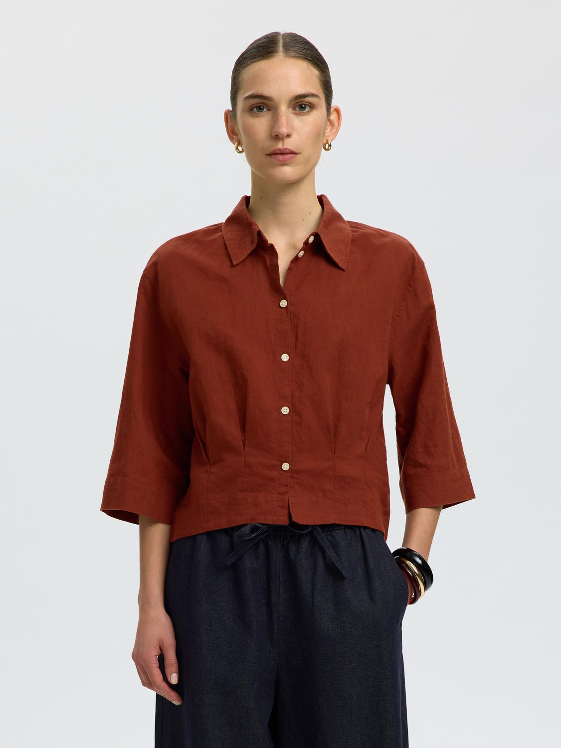 model_shot-front
