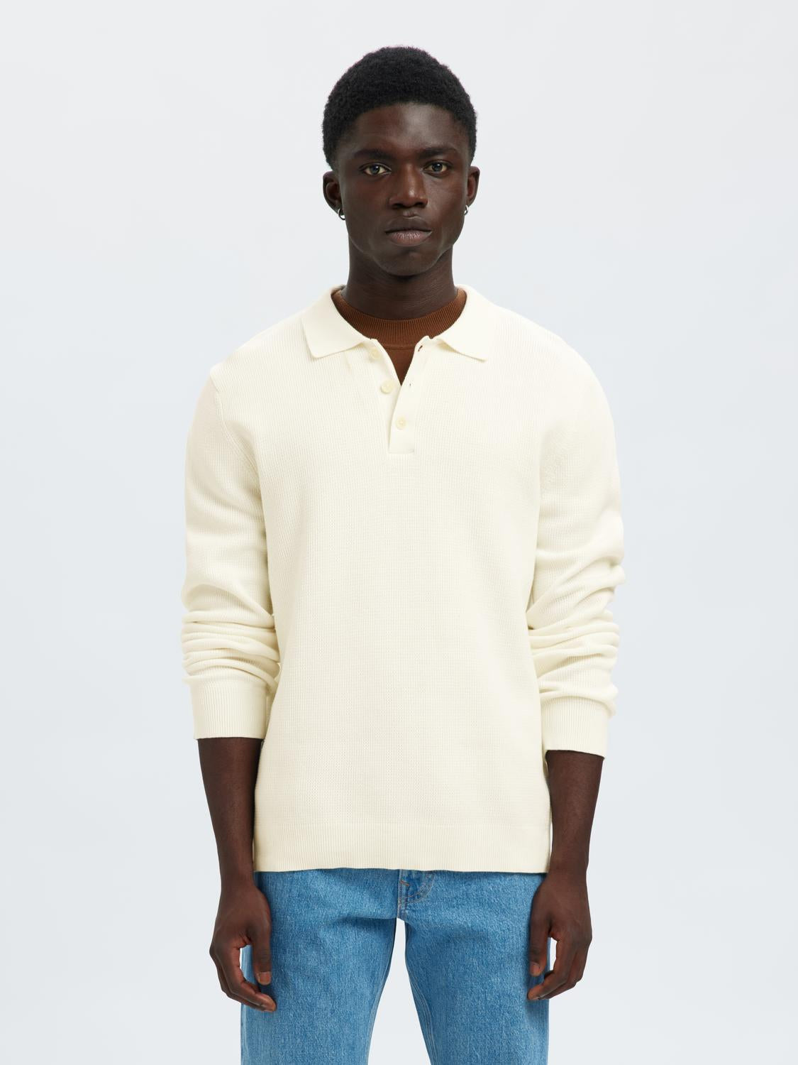 model_shot-front
