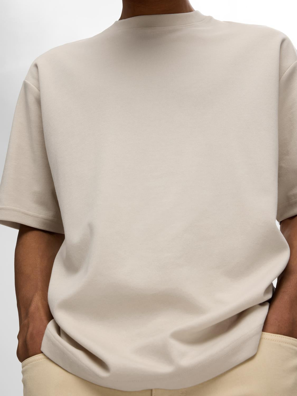 model_shot-detail