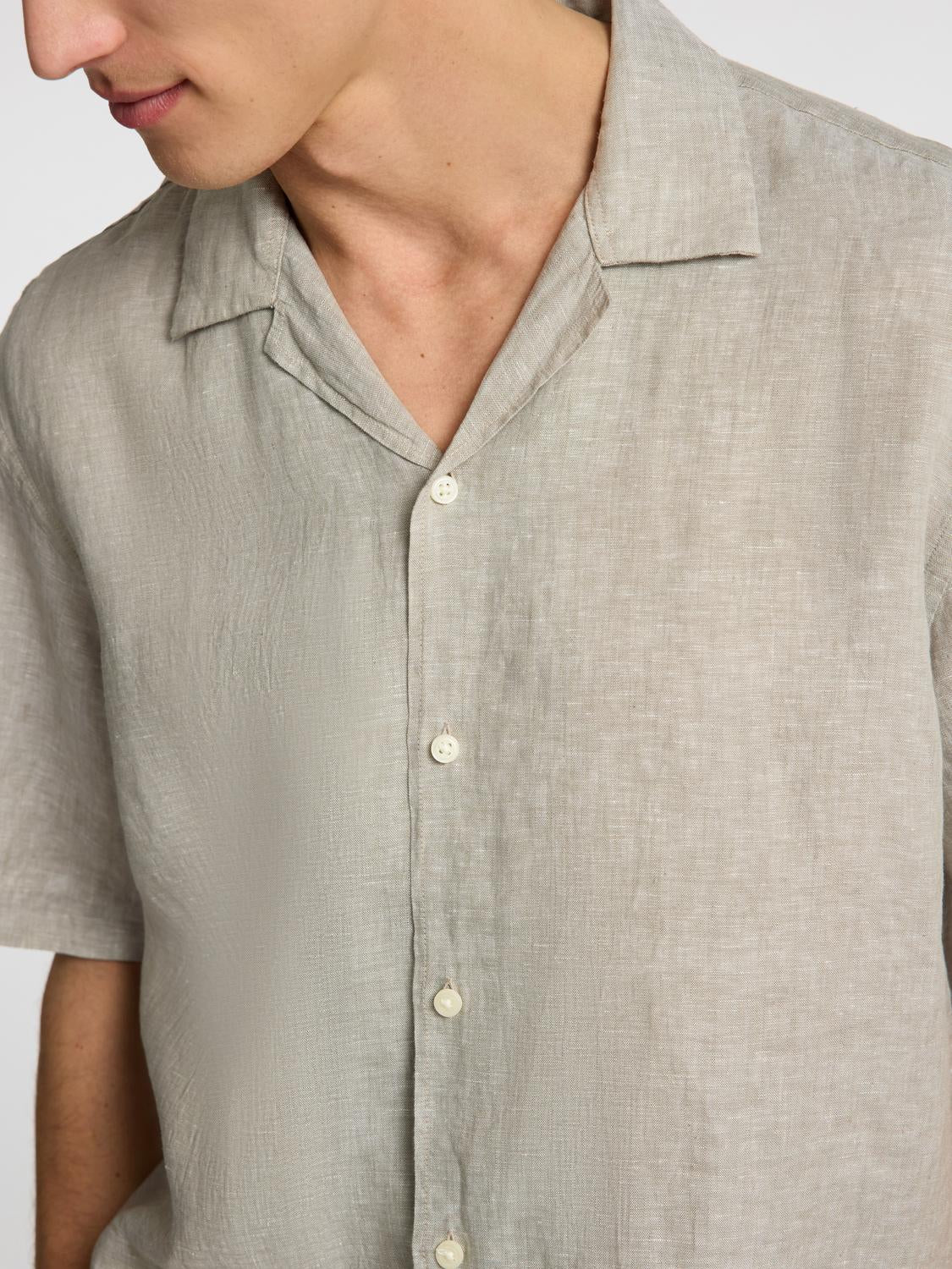 model_shot-detail